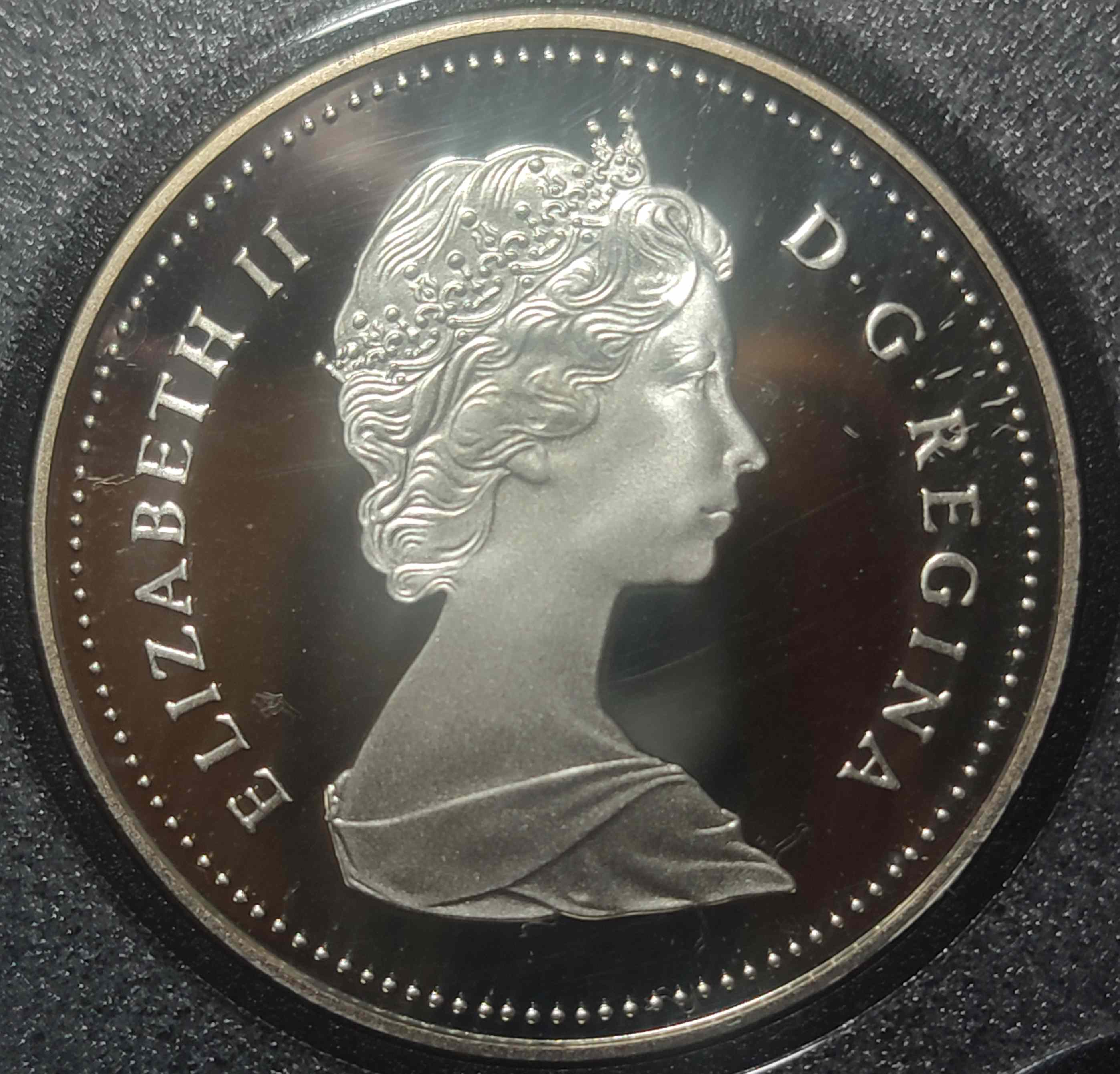 1-Dollar---Elizabeth-II-Mackenzie-River-1989-Canda